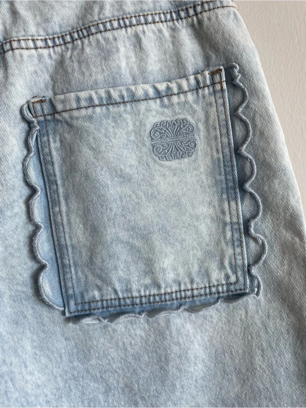 Anthropologie Fully Dressed Denim Scallop Pocket Long-Length Jorts 90s y2k 4